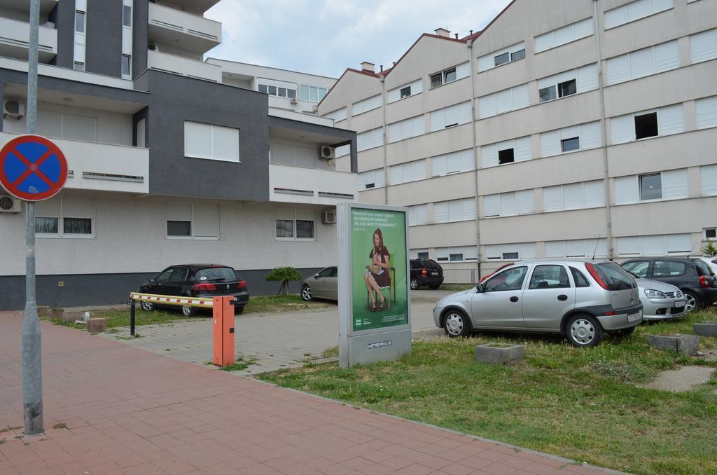 Apartment Viktor,Parking Osijek Quarto foto